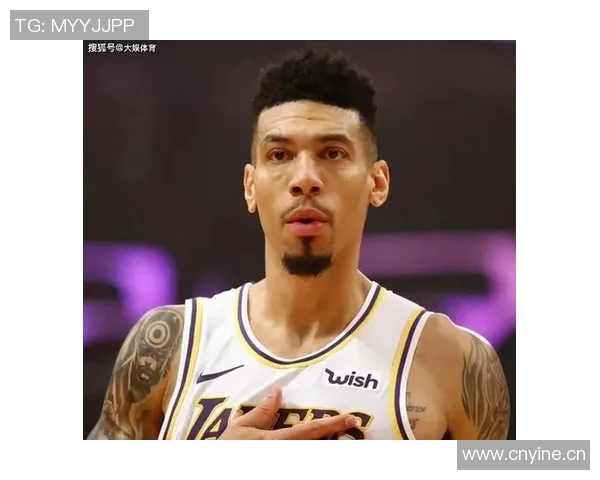 三冠王丹尼格林宣布退役回顾三队三冠的辉煌历程 三冠王丹尼格林宣布退役回顾三队三冠的辉煌历程