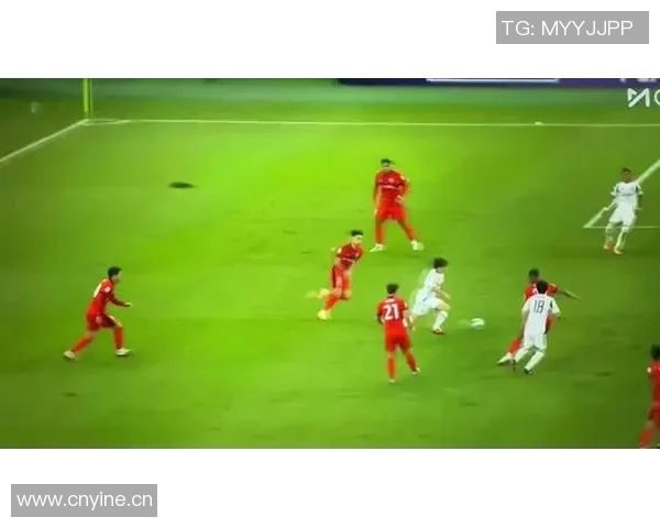 半场战报傅欢乌龙助攻相马勇纪破门上海海港暂时0射正落后町田泽维亚0-2