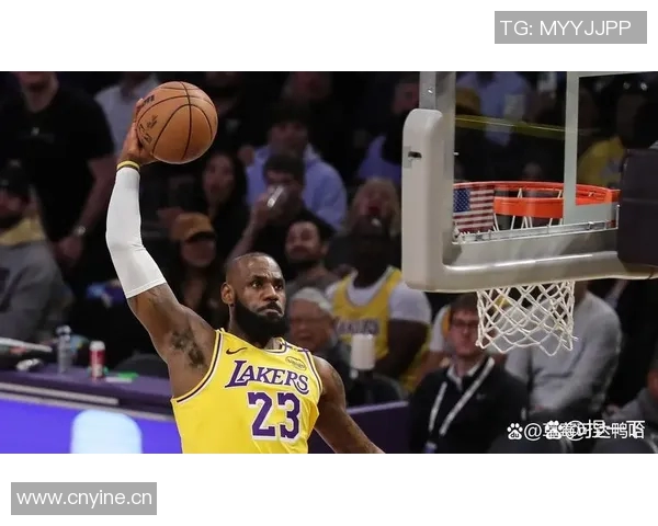 NBA赛事分析：独行侠对决火箭开拓者再胜湖人快船险胜热火的精彩回顾